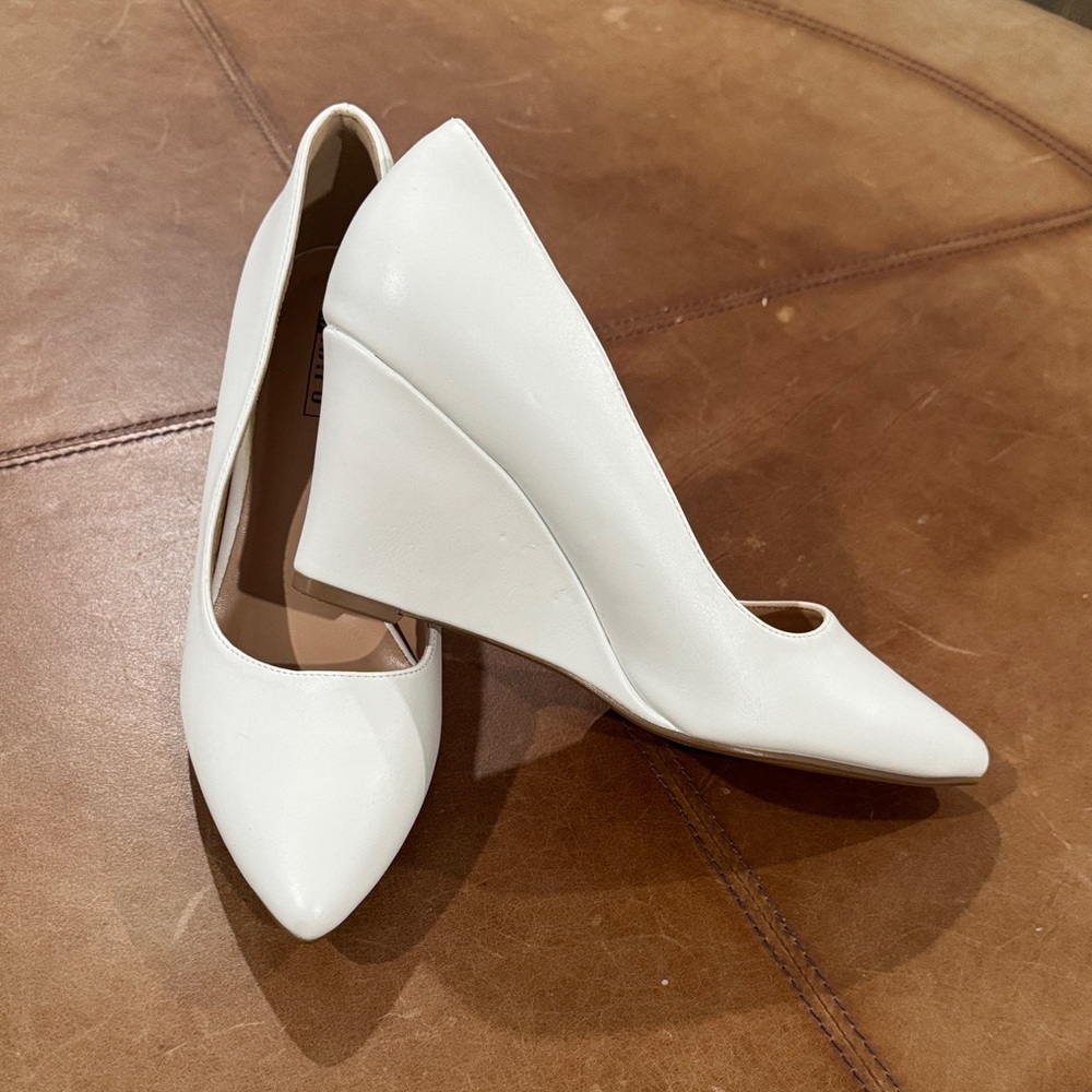 IDIFU Classic White Wedge Shoes Size 8.5 New No Box